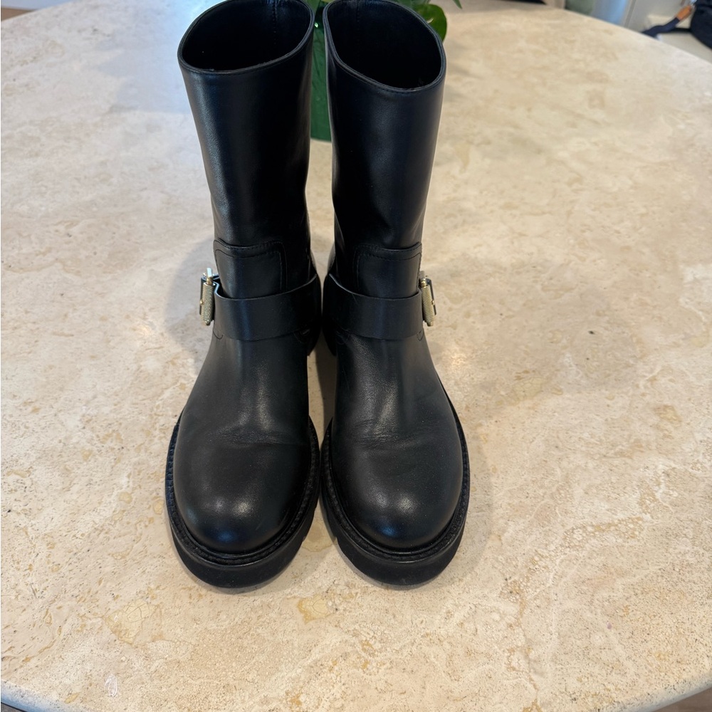 Stuart Weitzman combat boot size 8.5 excellent condition - Picture 1 of 3